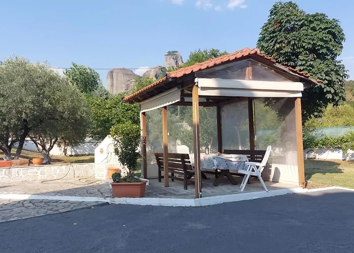 Pomegranate Tree House - Meteora