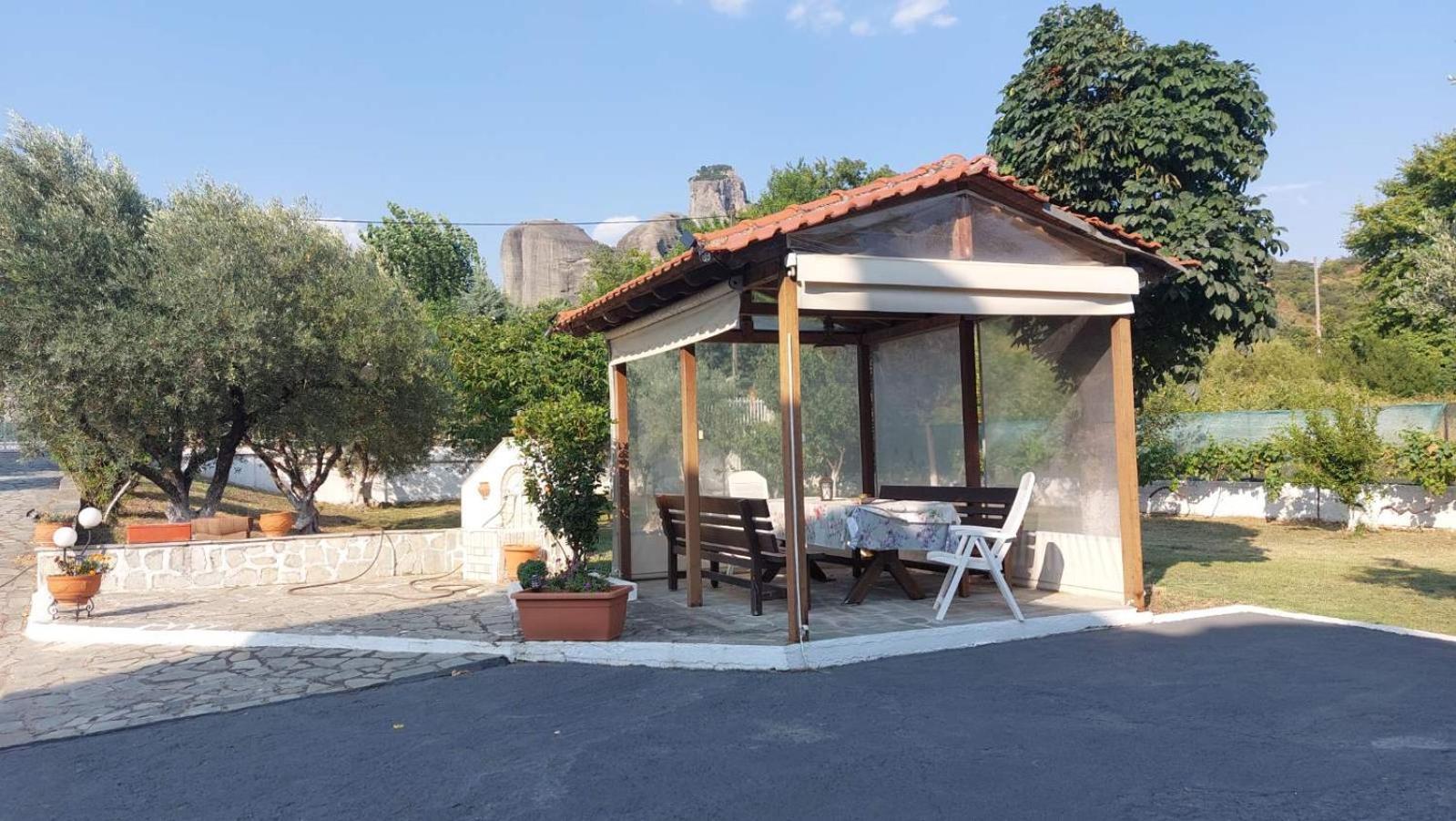 Pomegranate Tree House - Meteora Country house *
