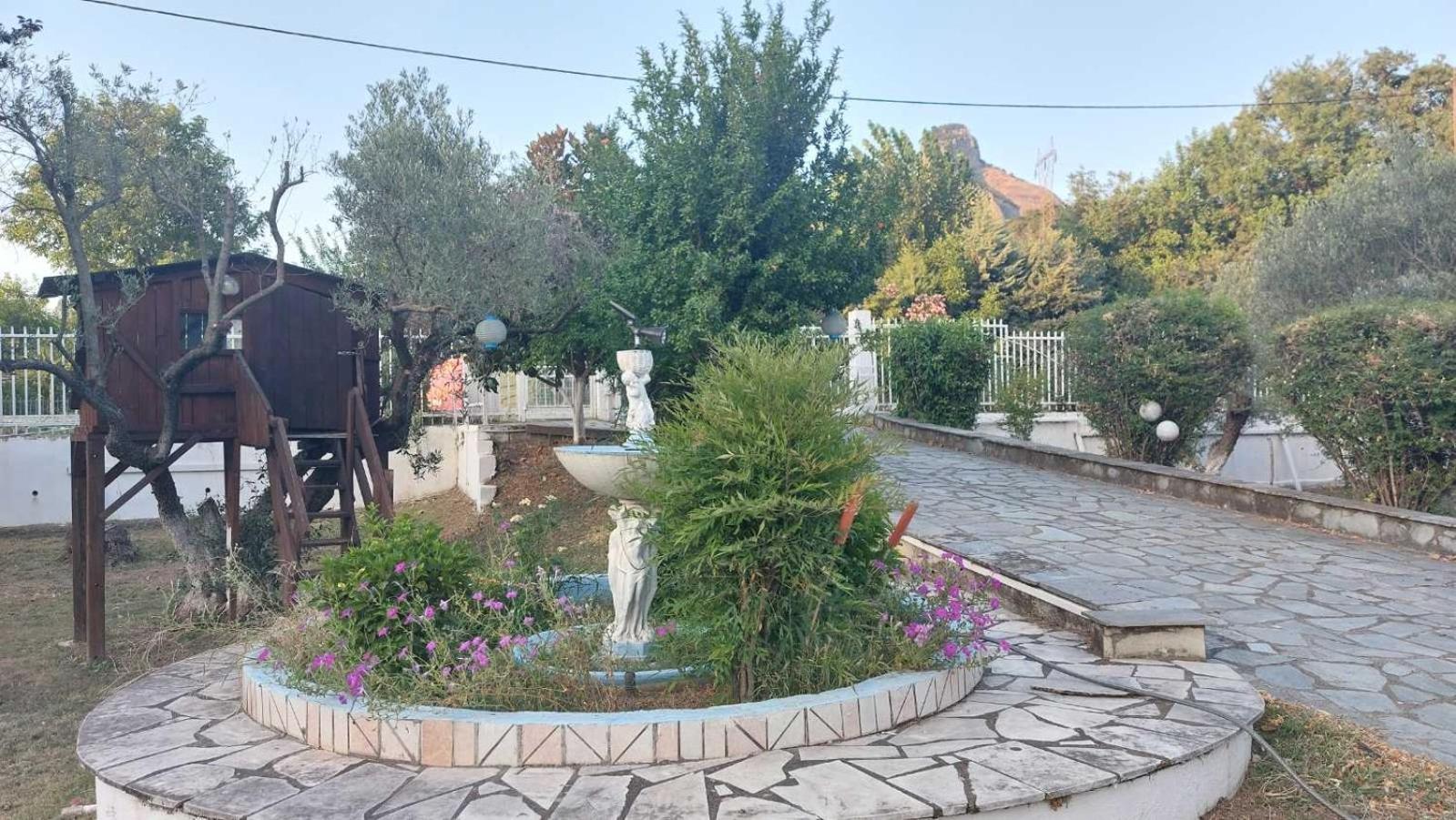 Pomegranate Tree House - Meteora Country house *