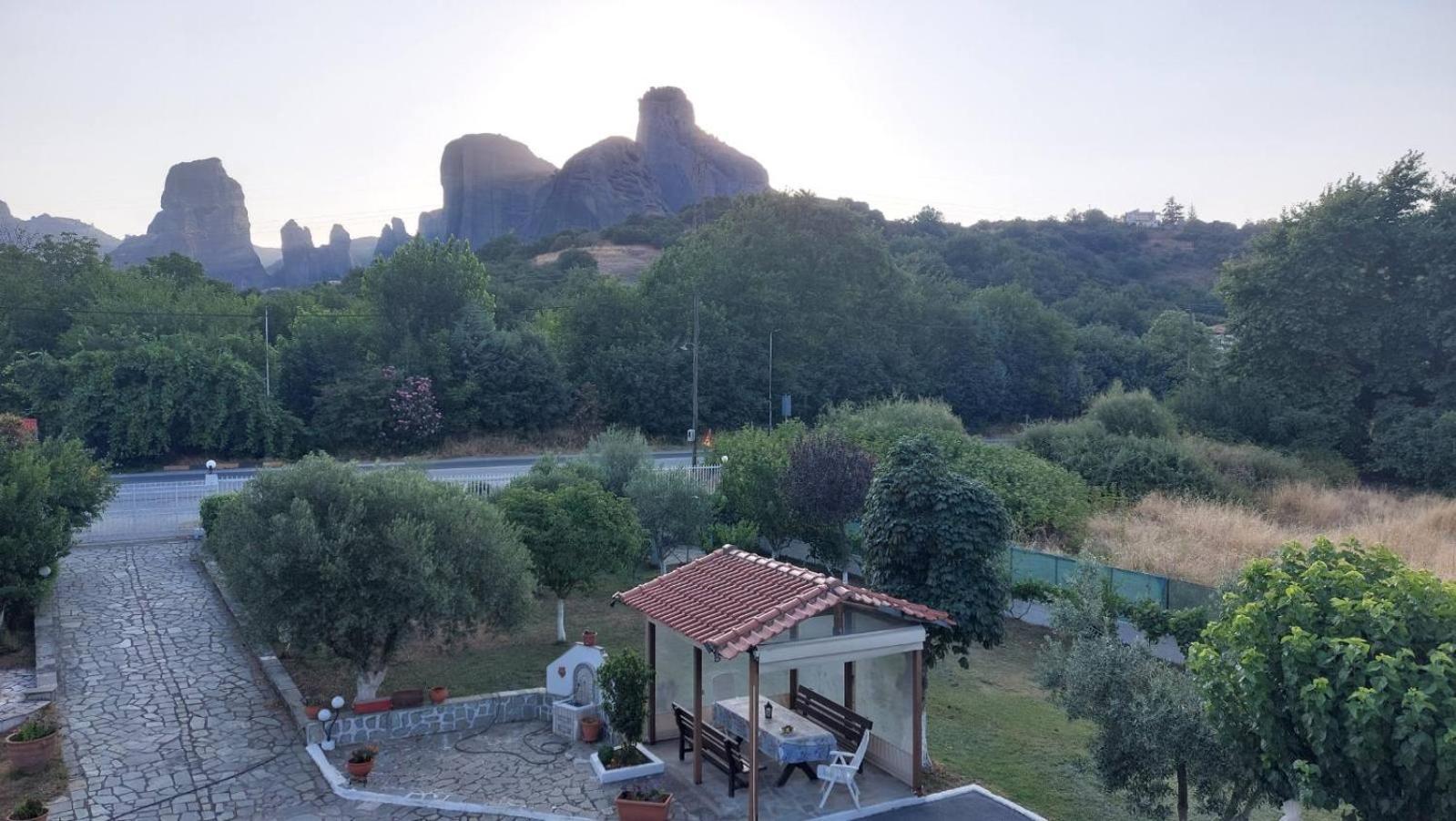 Pomegranate Tree House - Meteora Country house *